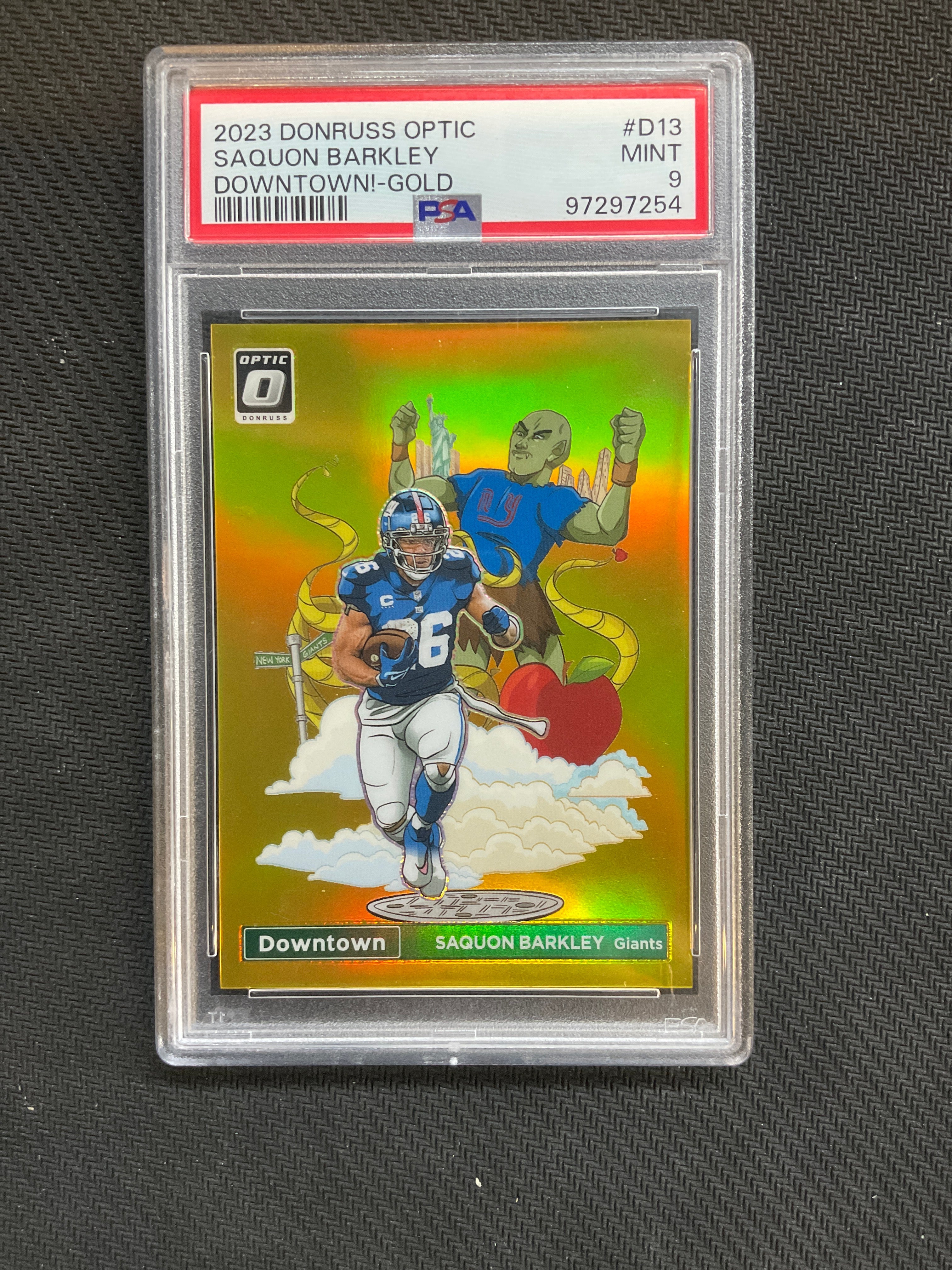 2023 Donruss Optic Saquon Barkley Downtown! Gold /10 PSA 9 Giants