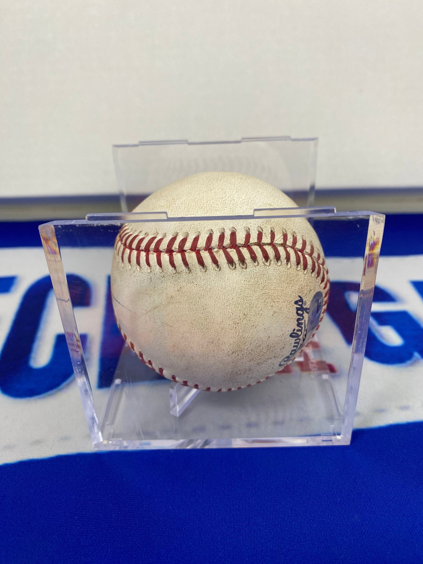 Clayton Kershaw Autographed MLB Game Used Pitch 08/27/13